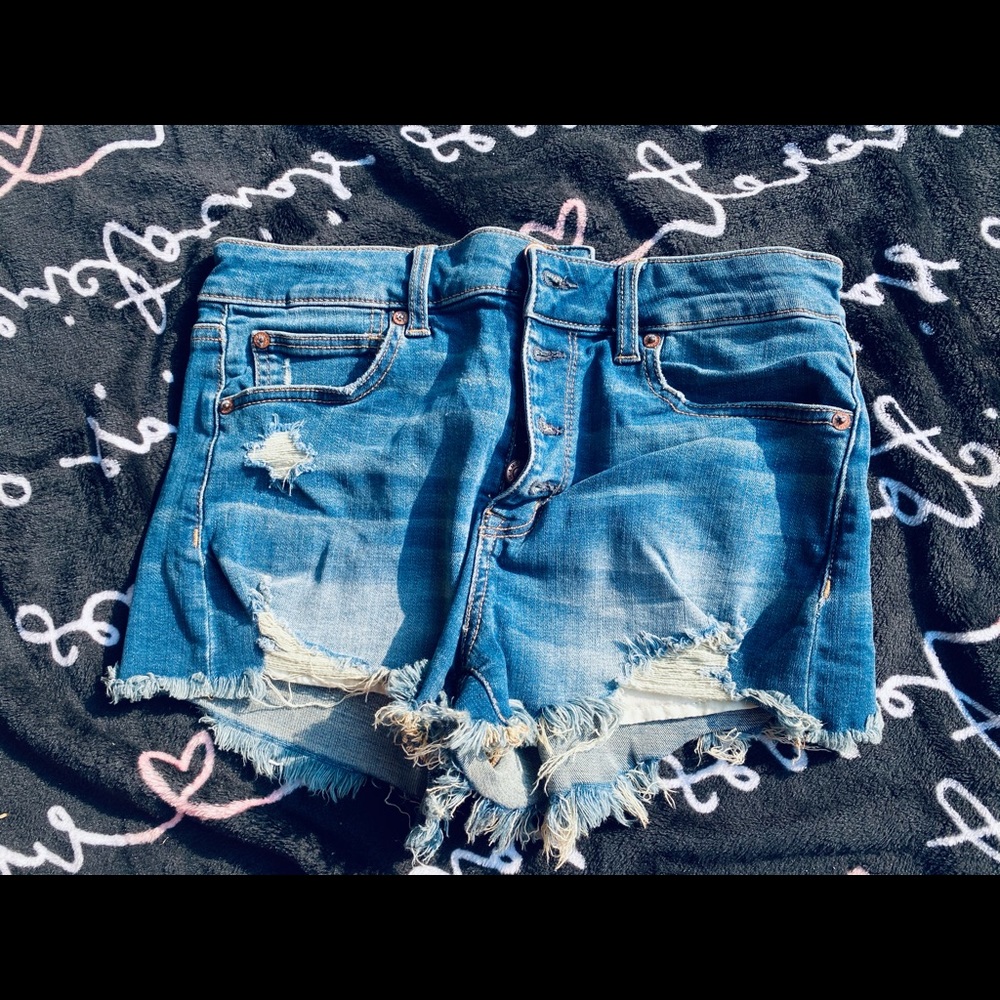 American eagle distressed shorts